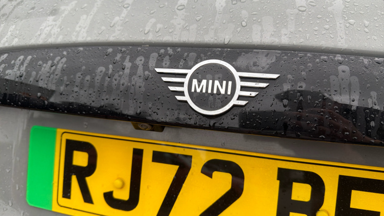 MINI Hatchback 1.5 Cooper Exclusive II 5dr Auto Petrol Hatchback